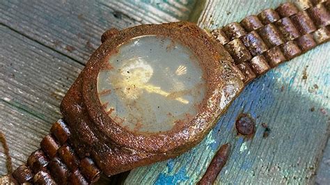 rolex watch rusty stem.